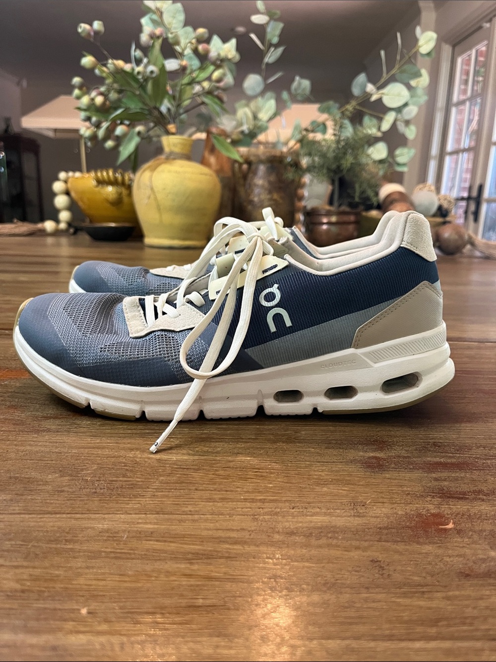 On Cloudrift Sneakers in the Metal/Navy colorway, Sz 9 - Picture 4 of 10